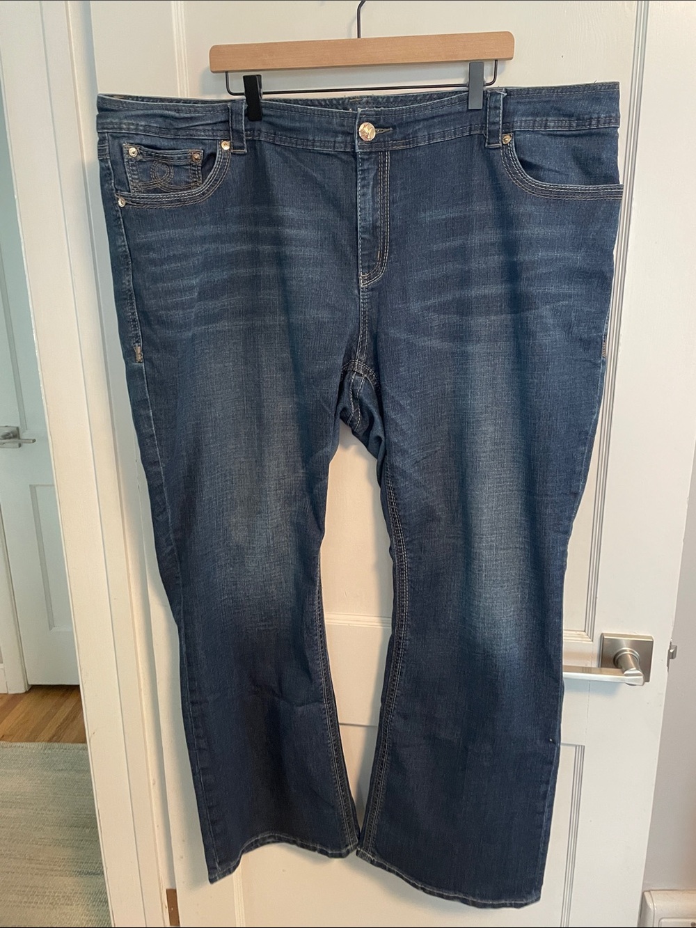 Melissa McCarthy Seven7 Bootcut Jeans in Dark Blue Wash